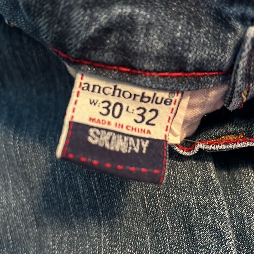 ANCHOR BLUE women’s skinny jeans. 30 x 32. Medium blue wash. - Picture 4 of 10